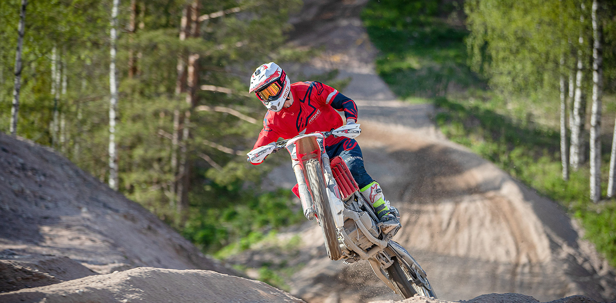 4-kimi-patova-yhteystiedot-2021